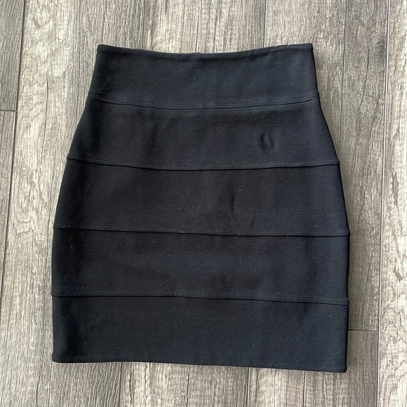 Talula (Aritzia) black bodycon skirt , size 2 - Picture 1 of 5